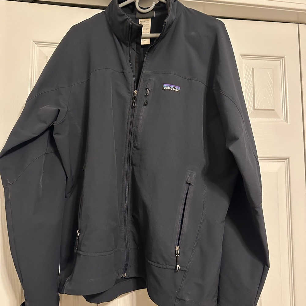 Patagonia Men's navy blue Jacket
